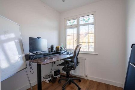 Salisbury Road, Gravesend, Kent, DA11 - Photo 2