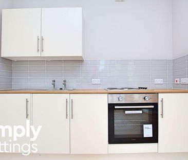 Studio to rent - Photo 2