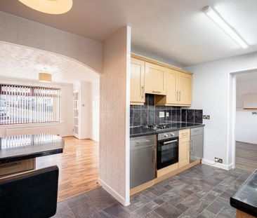 3 bedroom semi-detached house to rent - Photo 3