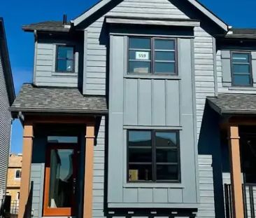 Brand New Cozy 2 Bedroom & 1 Bathroom Basement | 559 Rangeview Stre... - Photo 1