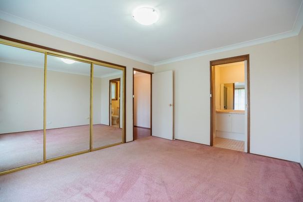 3 Gareth Cl, Mount Colah NSW 2079 - House For Rent | Domain - Photo 1