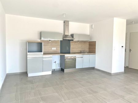 Location Appartement 2 pièces 53m² - Photo 2
