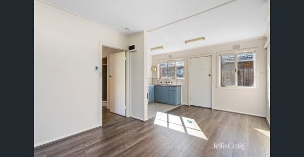 One-Bedroom One-Bathroom Unit - Photo 1