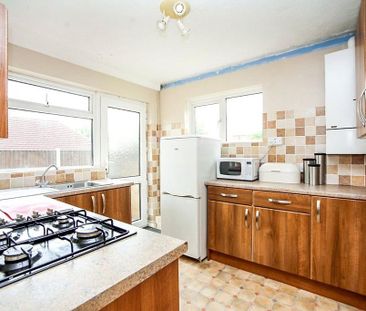2 bedroom maisonette to rent - Photo 5
