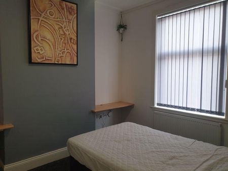 6 bedroom house share to rent - Photo 3