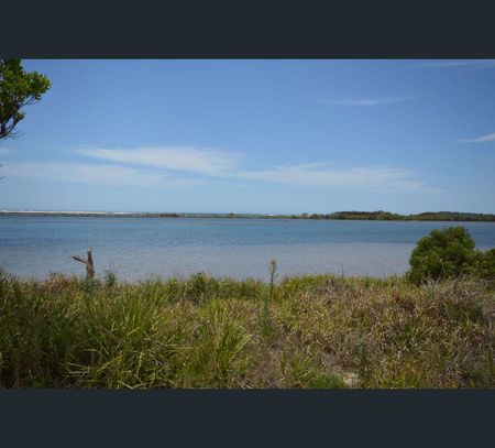 6/87-89 Beach Street, Harrington, NSW 2427 - Photo 2