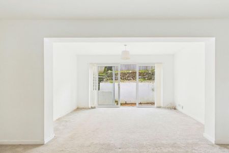 3 bedroom townhouse to rent - Photo 5