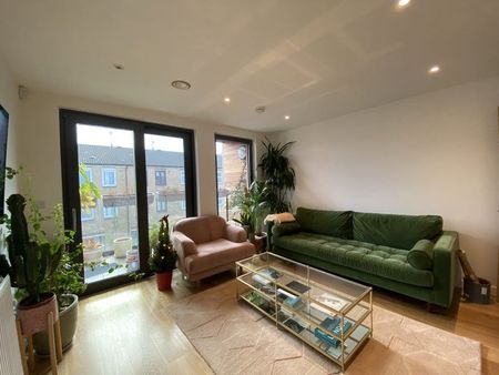 2 Bed Flat, Dalston Lane, E8 - Photo 2