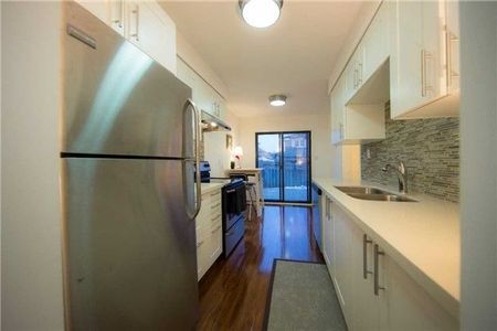 For Lease - 1261 Valerie Crescent, Oakville, Ontario - Photo 4