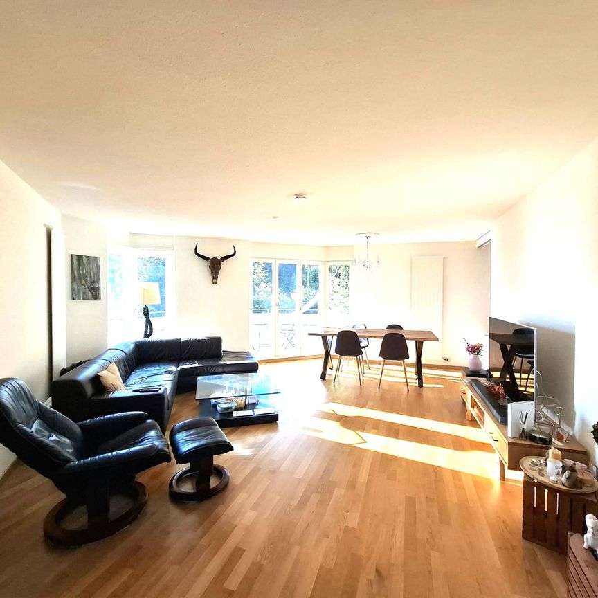 Helle 5.5 Zimmer-Wohnung in familienfreundlichen Wohnquartier - Photo 1
