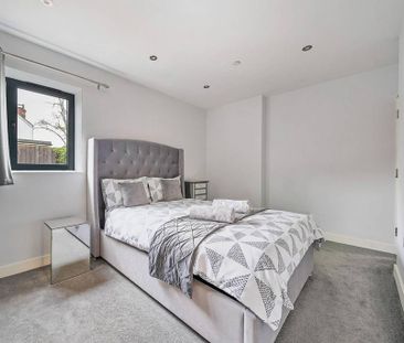 2 bedroom maisonette to rent - Photo 3