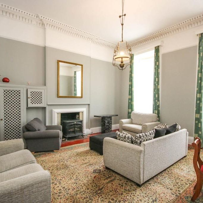 3 bedroom apartment to rent - Photo 1