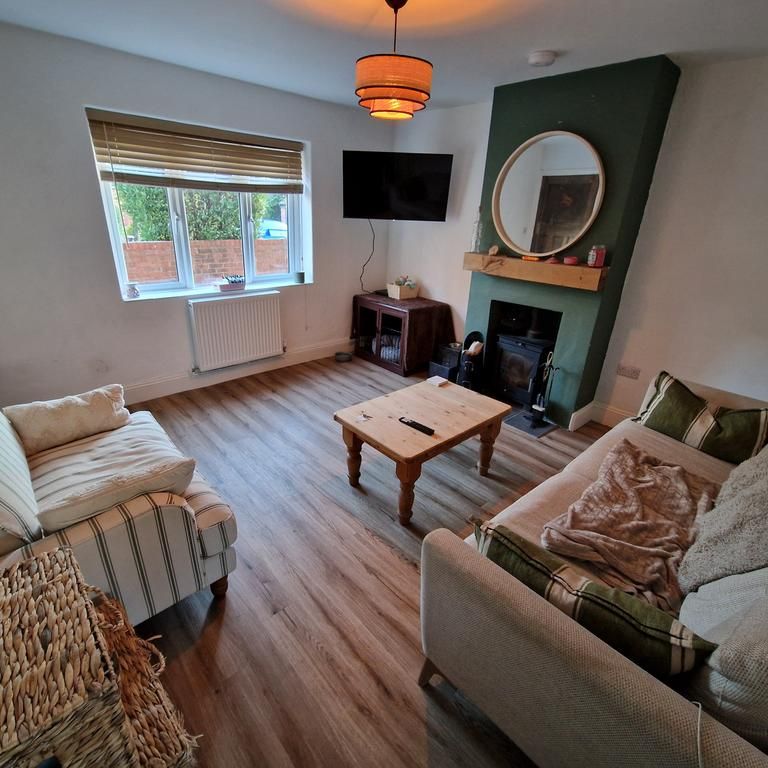 2 bedroom terraced house to rent - Photo 1