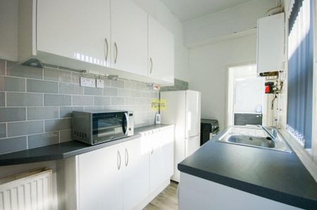 3 bedroom terraced house to rent - Photo 5