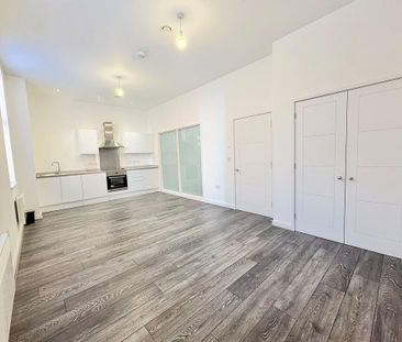 1 bedroom flat to rent - Photo 2
