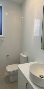 Near New One Bedroom Granny Flat - Photo 4