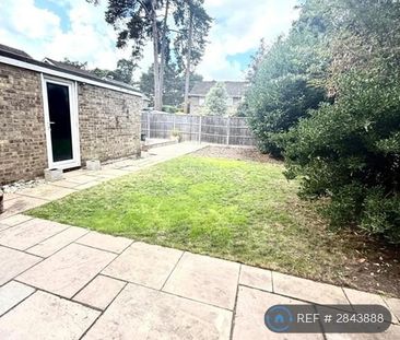 3 bedroom semi-detached house to rent - Photo 5