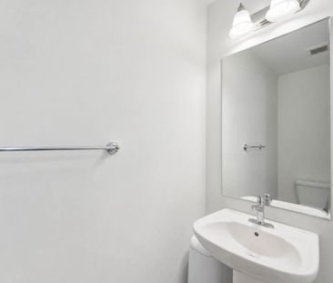 For Lease - 57 Keppel Circle, Brampton, Ontario - Photo 4