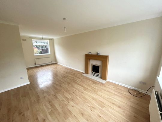 3 bedroom house to rent Belvoir Close, Ilkeston, Derbyshire, DE7 - Photo 1