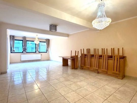 Appartement te huur - Photo 1