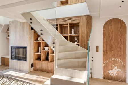 Triplex aux derniers étages - Trocadéro - Photo 2