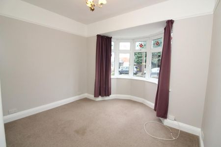 3 bedroom semi-detached bungalow to rent - Photo 5
