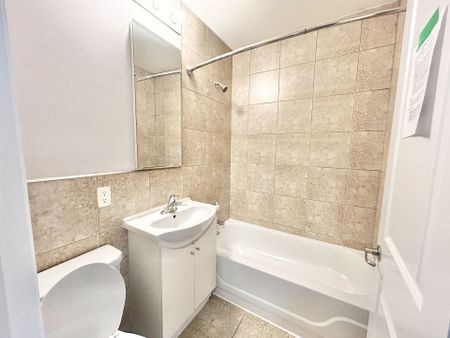 For Lease - 15 Thirty Third Street Unit# 207, Toronto, Ontario - Photo 4