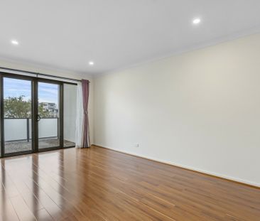 Family Friendly Townhouse - Photo 2