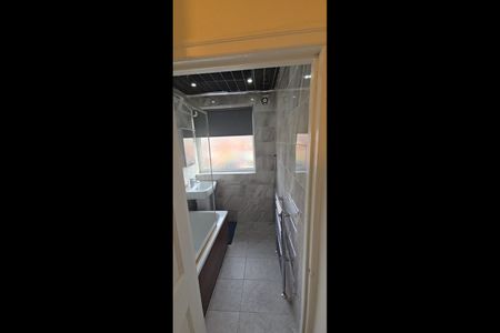 3 Bed Semi-Detached House, Hart Road, M14 - Photo 2