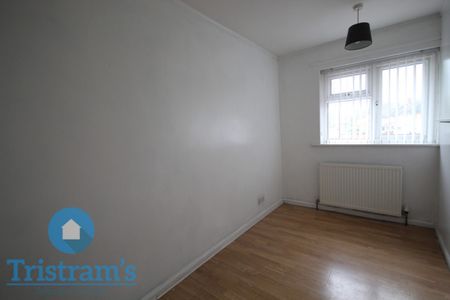 3 bed Mid Terraced House for Rent - Photo 3