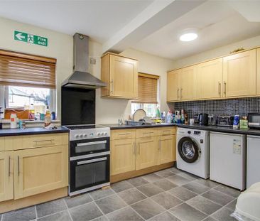 House of multiple occupation to rent - Photo 5