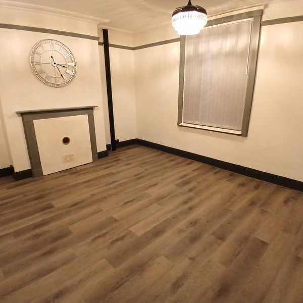 5 bedroom house to rent - Photo 1