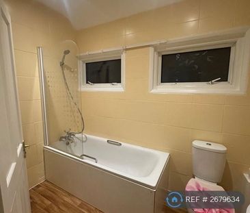 2 bedroom maisonette to rent - Photo 5