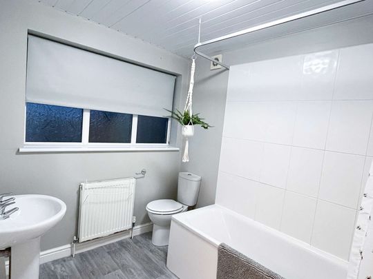 Charnwood Avenue Room 1 - Photo 1