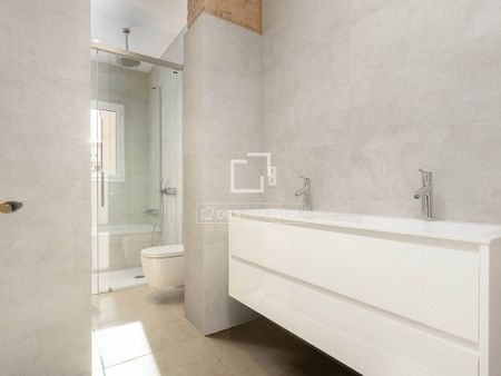 BARCELONA, Catalonia 08007 - Photo 4