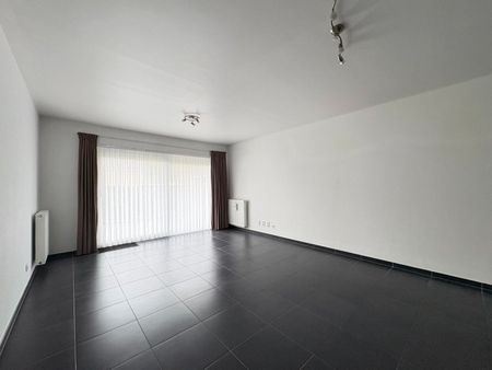 Instapklaar appartement met 2 slaapkamers en een mooi terras + garage - Photo 2