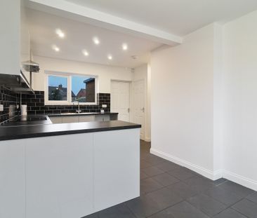 Sherwood Road, Doncaster, DN11 - Photo 5