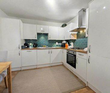 2 bedroom apartment to rent - Photo 4