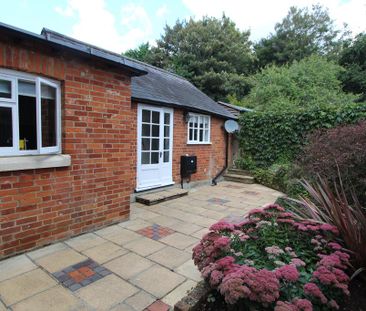 2 bedroom ground floor flat to rent - Photo 6