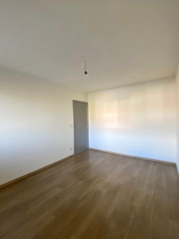 Knap en ruim appartement met 2 slaapkamers - Photo 4