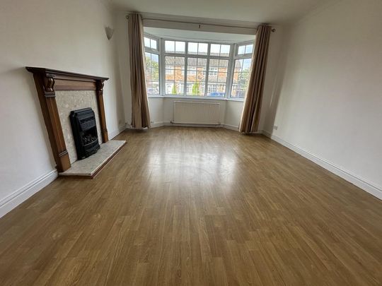 3 bedroom semi-detached house to rent - Photo 1