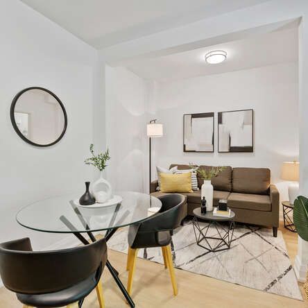 For Lease - 134 Carlton Street Unit# 2, Toronto, Ontario - Photo 1