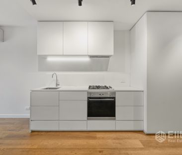 A Two Bedroom and Two Bathroom Design With The Convenience - Photo 5