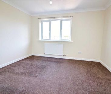 2 bedroom semi-detached house to rent - Photo 5