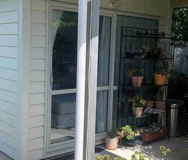 Handy to everything - Photo 3