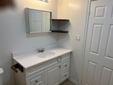 For Lease - 290 MAIN Street, King, Ontario - Photo 5