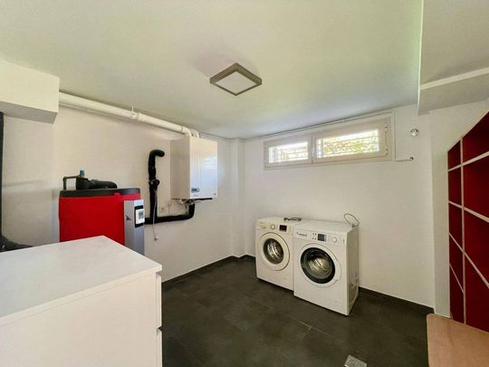 6 room luxury Semidetached House for rent in Majadahonda, Autonomous Region of Madrid - Photo 1