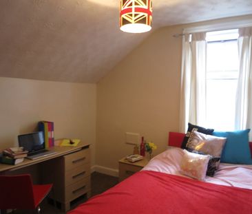 7 Bed Semi-Detached House, Radcliffe Road, NG2 - Photo 4