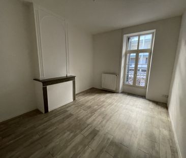 Location Appartement 3 pièces 73m² NIMES 30000 - Photo 3