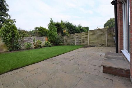 4 Bedroom Detached To Let - Photo 3